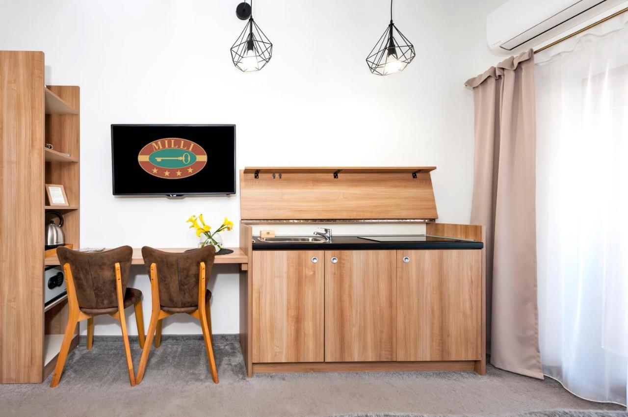 רוביני Villa Milli B&B מראה חיצוני תמונה
