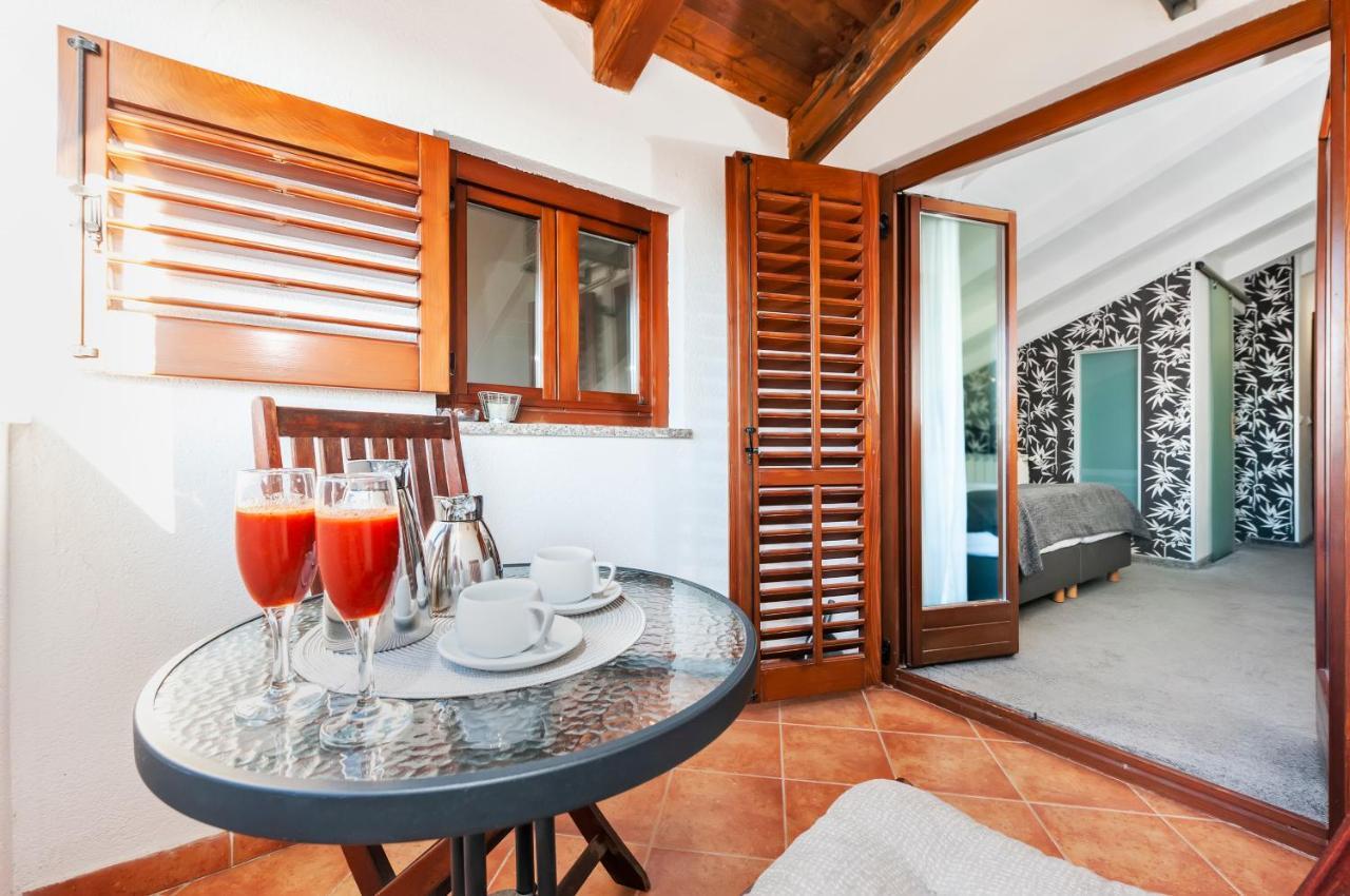 רוביני Villa Milli B&B מראה חיצוני תמונה