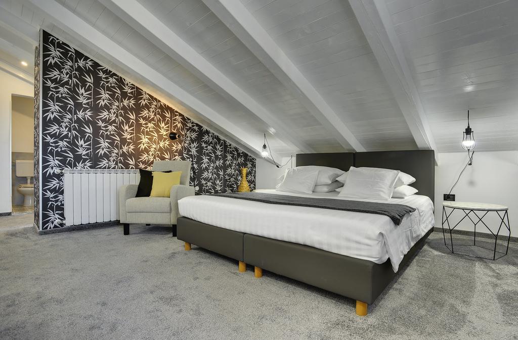 רוביני Villa Milli B&B מראה חיצוני תמונה